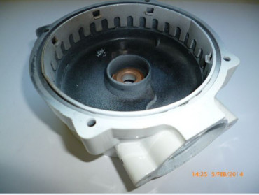  Komplet - spodní díl drtící komory a drtící prstenec pro drtiče kuchyňského odpadu  EE, ES